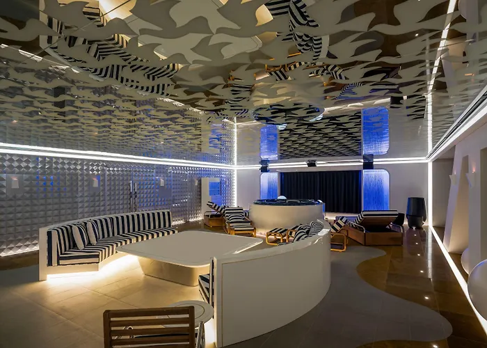 Hotel Grand Mercure Ambassador And Residences Yongsan 5*
