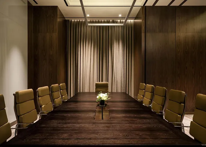 Grand Mercure Ambassador And Residences Yongsan 5*