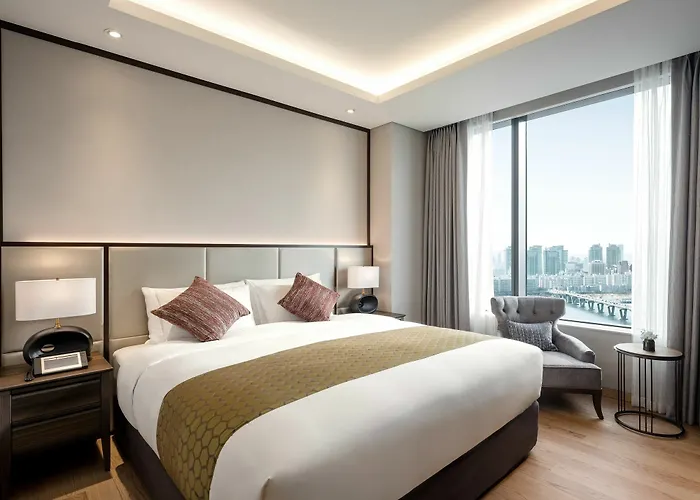 Grand Mercure Ambassador And Residences Yongsan 5* Seul
